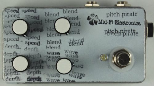 Mid Fi Pitch Pirate   crazy modulation/delay pedal  
